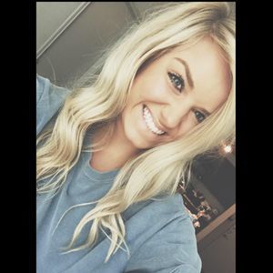 Meet your Posher, Casey